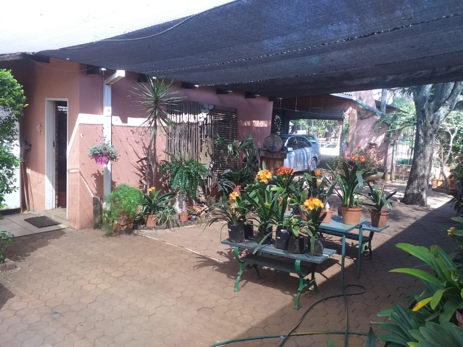 4 Bedroom Property for Sale in Mamogaleskraal AH North West